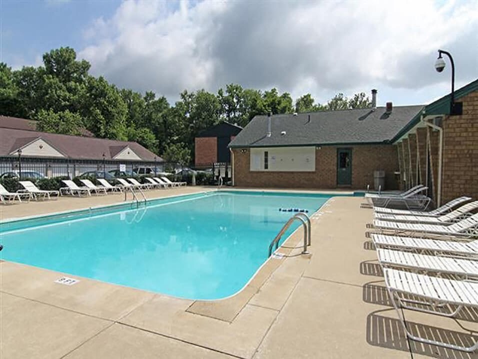 outdoor swimming pool 