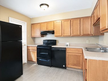 kitchen at emerald crossing apartments