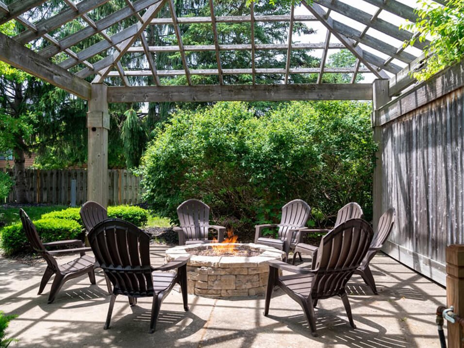 apartments in Grand Rapids MI with firepit