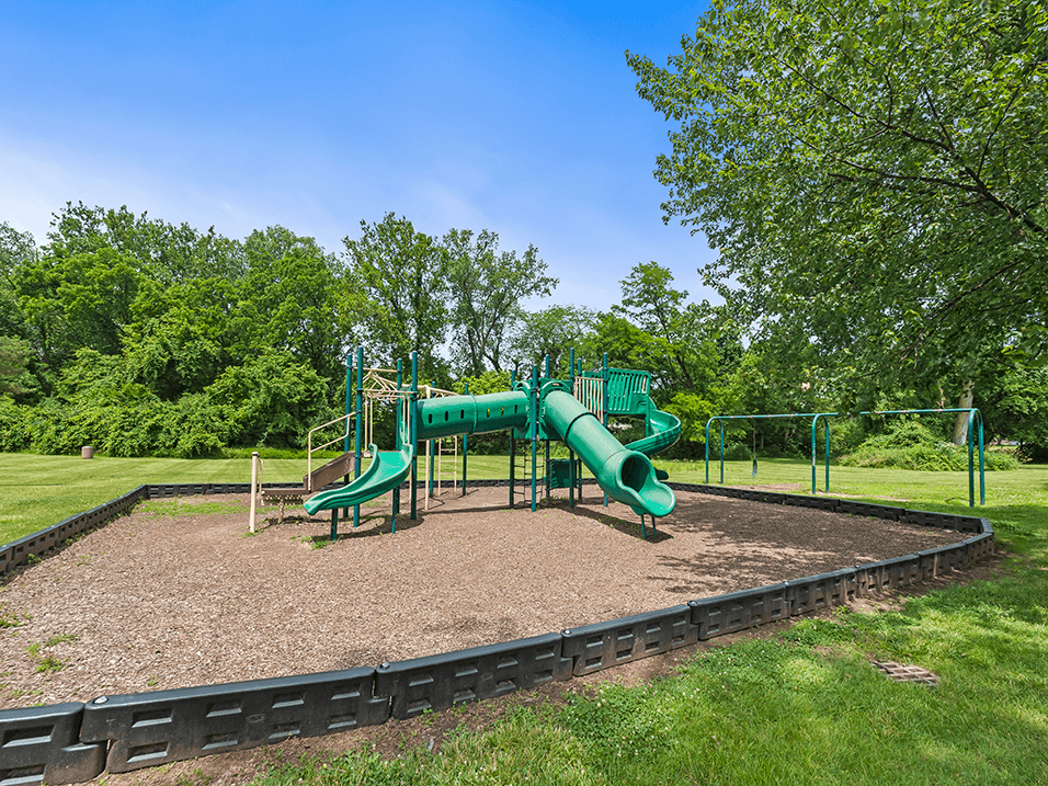 Playground at Ardsley Ridge Apartments