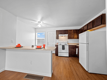 Apartment Kitchen with Cabinet Space - Photo Gallery 9