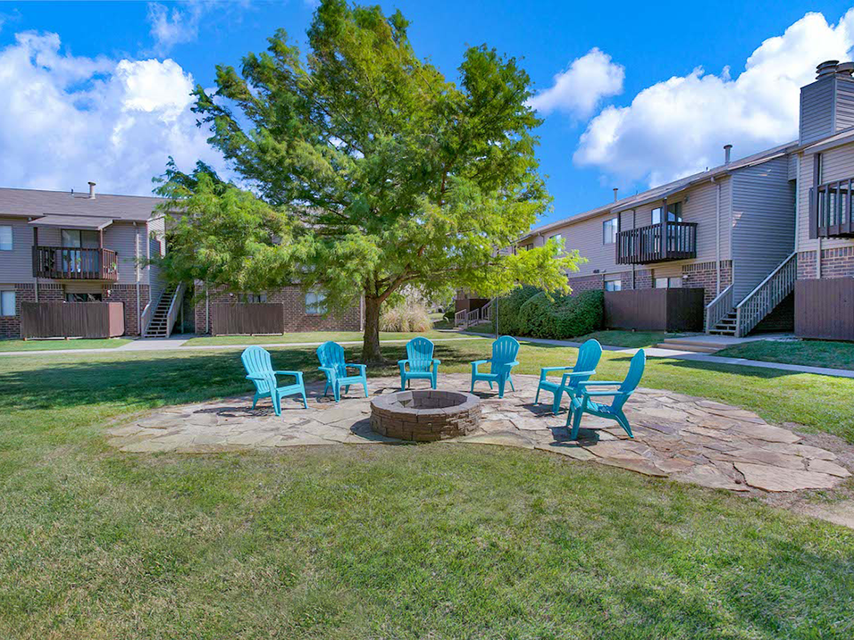 Apartment Fire Pit at Brookwood Apartments