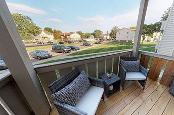 Apartment with Balcony/Patio at Castle Pointe Apartments in East Lansing