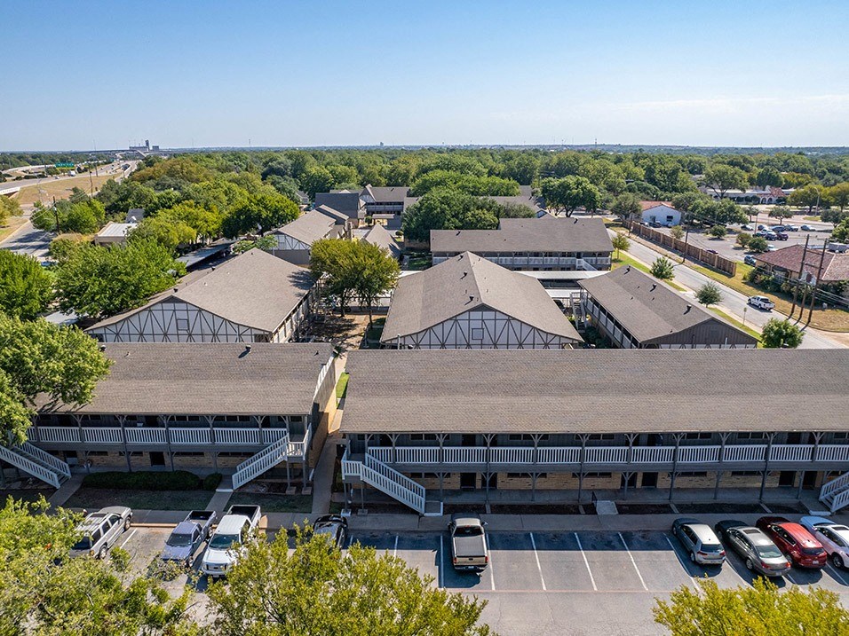 exterior of camelot apartments