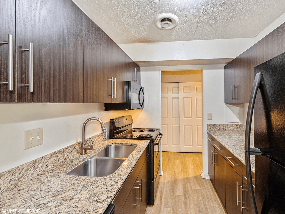 Carriage Hill Apartments