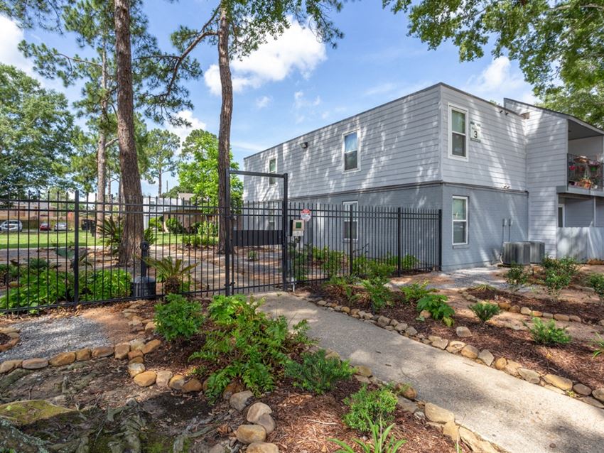 Chestnut Ridge Apartments, 8686 Coy Ave, Baton Rouge, LA RentCafe