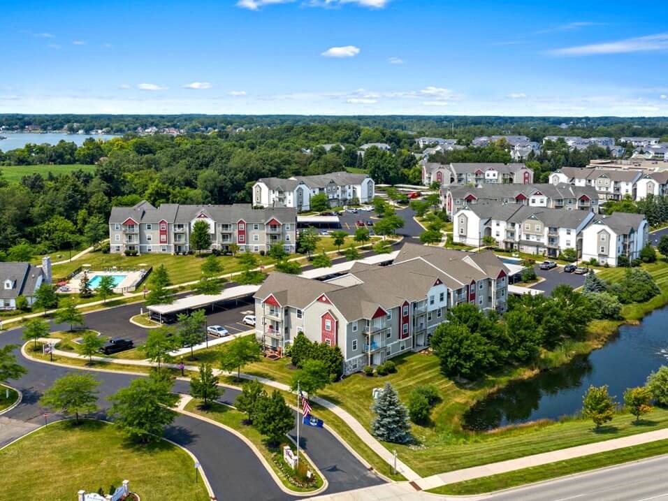Fairfield Apartments and Condominiums in Fenton MI
