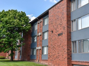 glenbrook apartments 9220 n 75th street 101 milwaukee wi rentcafe
