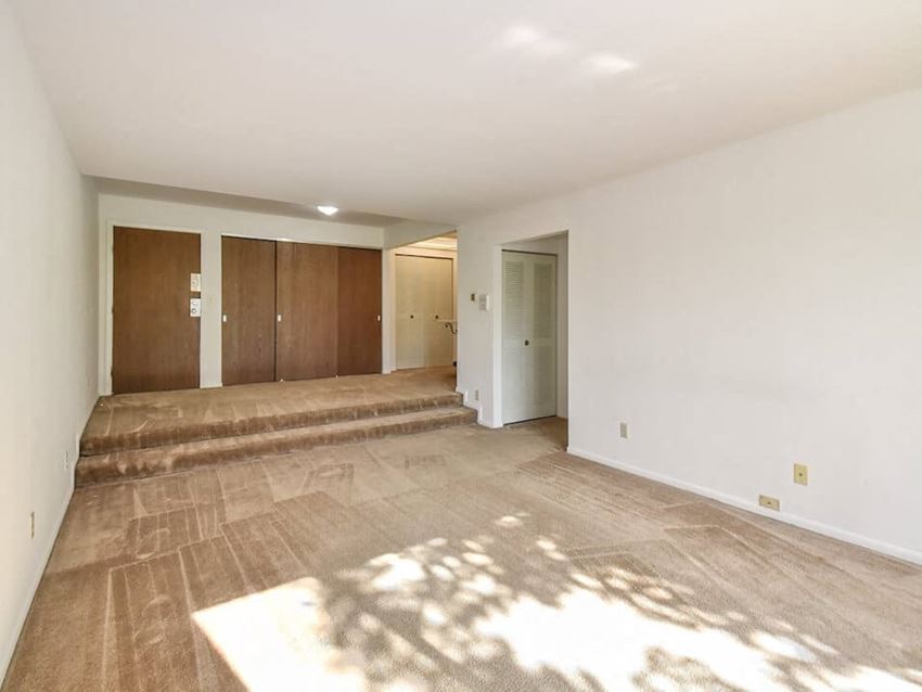 apartment living room in Milwaukee - Photo Gallery