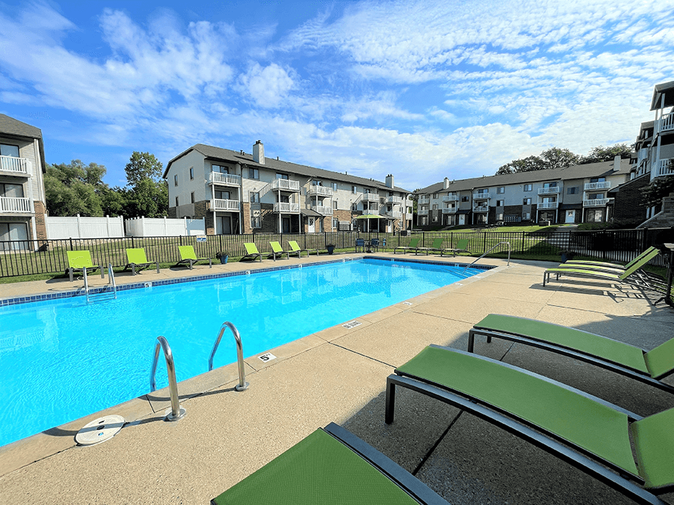 Eastland Apartments sundeck