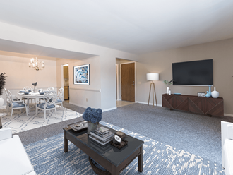 connected living and dining room at fox hill glen apartments