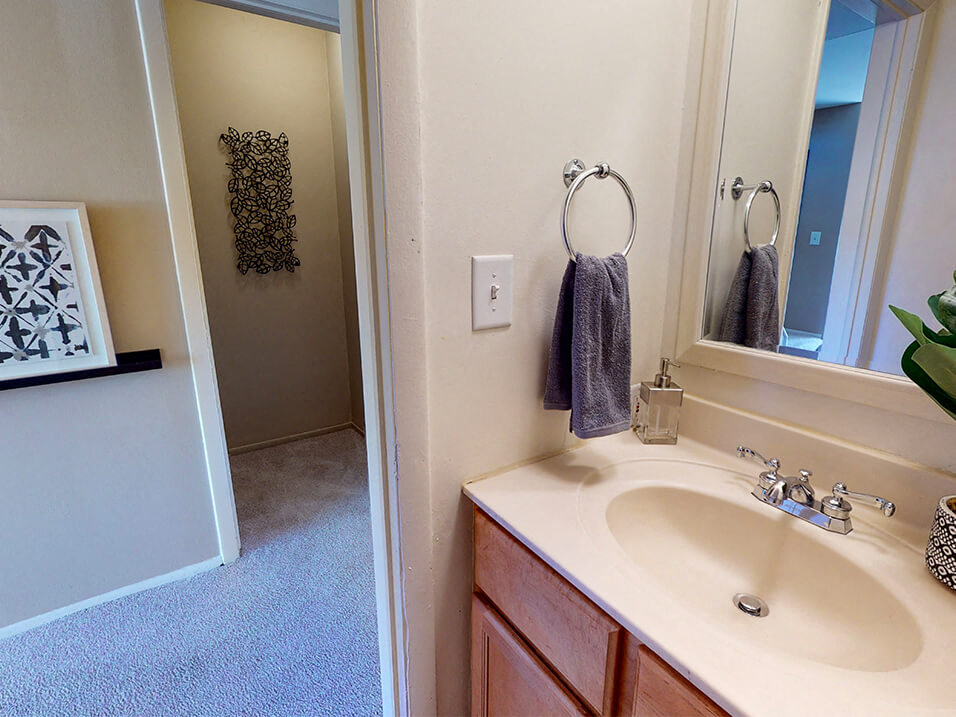 bathroom in townhome