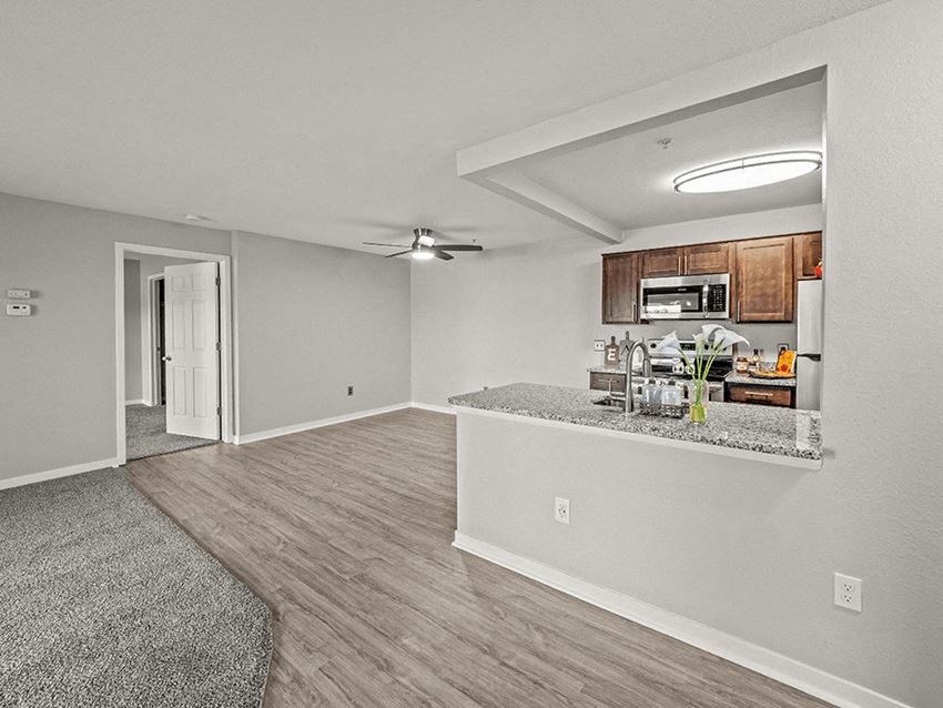 apartment kitchen and dining area in Holly Michigan - Photo Gallery