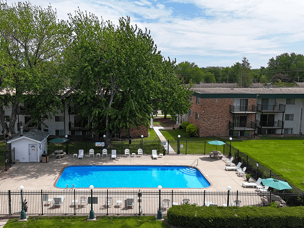 Heritage Manor Apartments photo