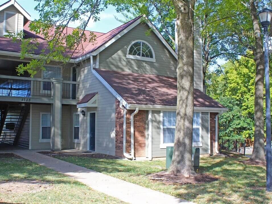 Hunters Ridge Apartments in Oakville MO