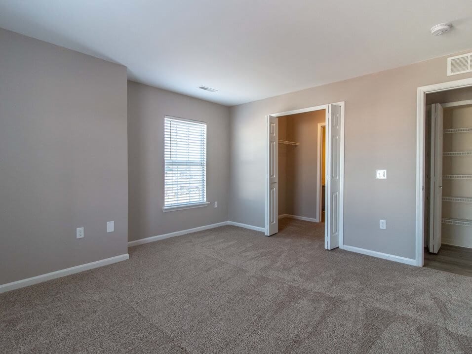 spacious closets in Fenton MI apartments