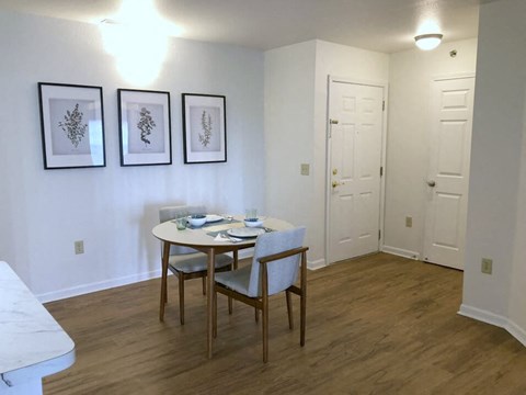 dining area at Fenton MI apartments