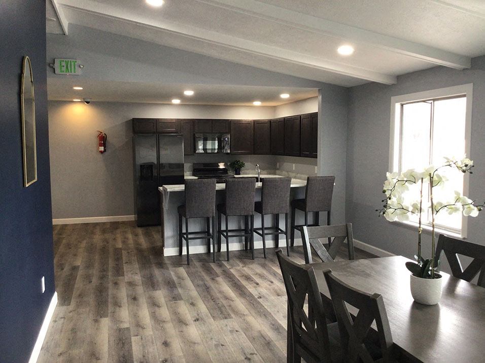 Kitchen area with vaulted ceiling at indian springs