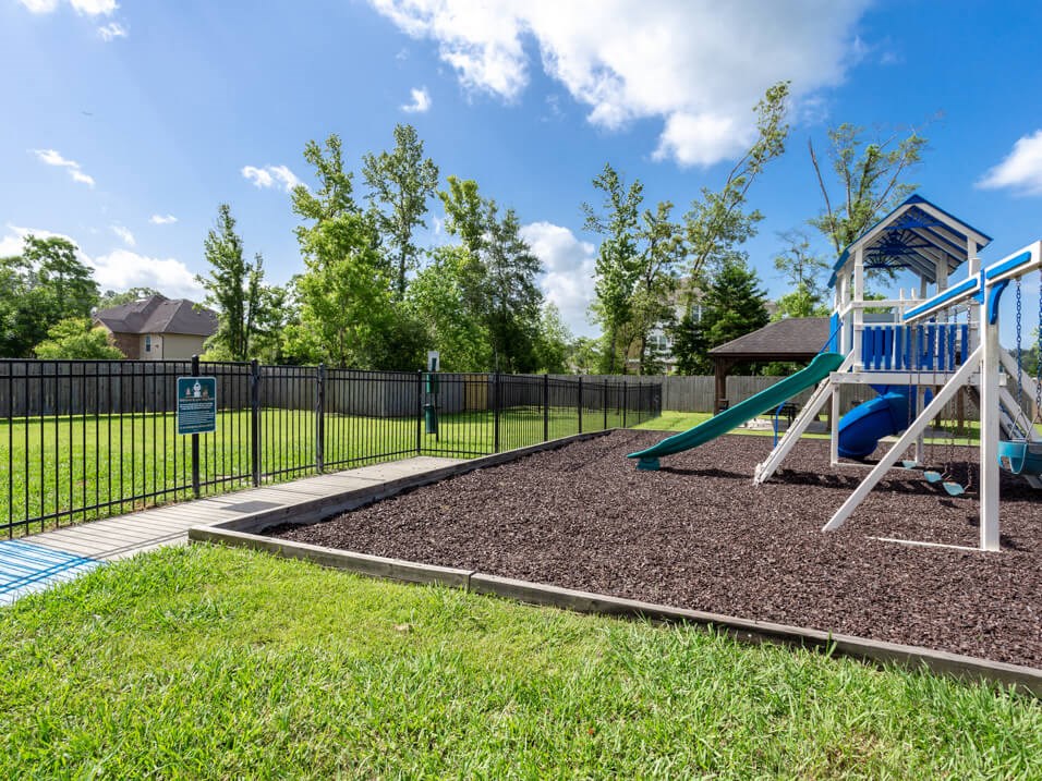 apartment complex with Dog Park and Playground