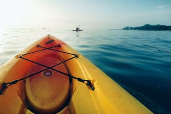 kayak rentals for Mona Lake