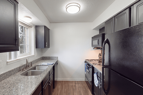3118 1/2 Plaza Dr NE 1-2 Beds Apartment for Rent