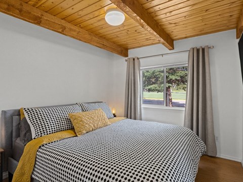 large bedroom at mountaineer village apartments