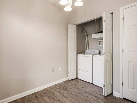 Fayetteville NC apts with washer/dryer