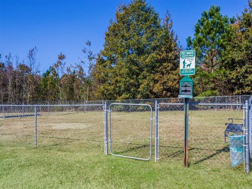 fenced in dog park at Fayetteville NC