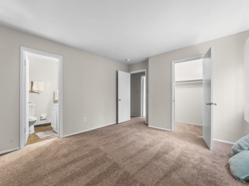 Big Primary Bedroom - Photo Gallery 5