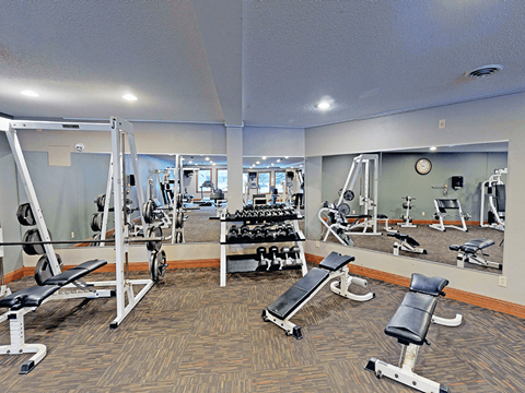 Convenient apartment fitness center at pointe west apartments