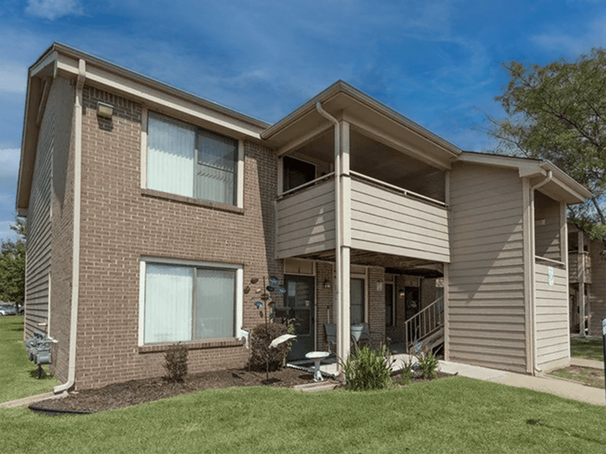 Paddock Village Apartments, 12213 Culpepper Drive, Florissant, MO