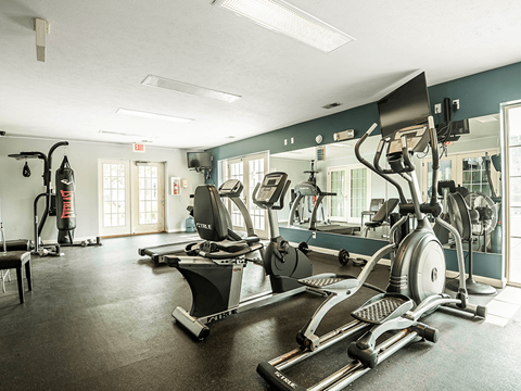 Apartment Fitness Center with Free Weights