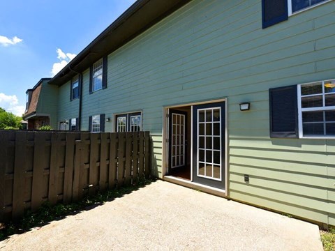 Fenced in Yard at Evansville IN apartments