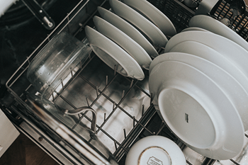 apartments with dishwashers
