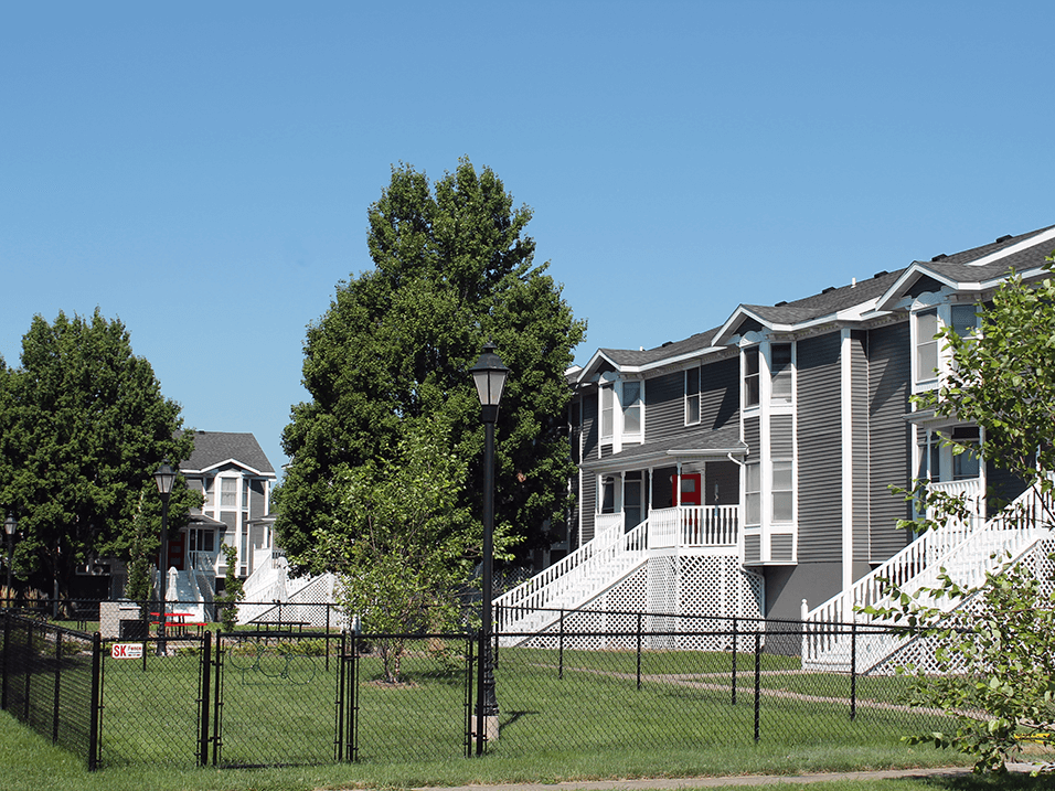 apartment with dog park in Springfield, IL