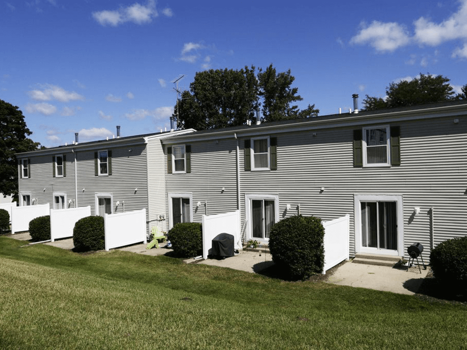 Grand Rapids apartments with private patio