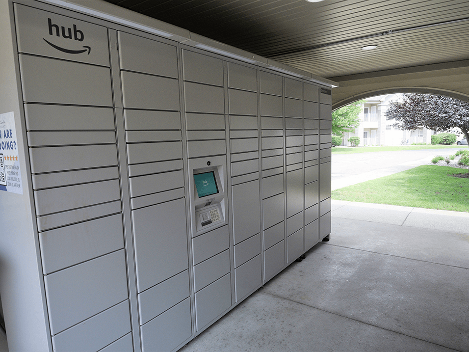 easy package delivery with amazon hub