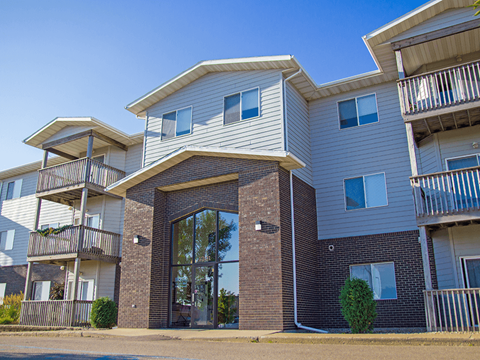 apartment building in Minot, ND