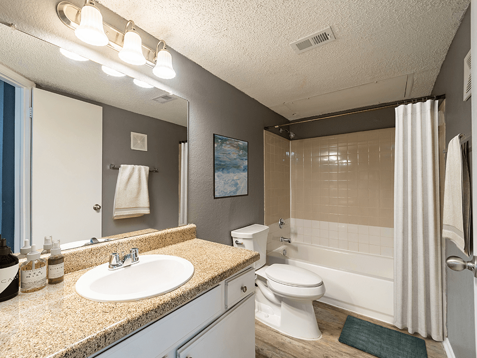 spacious full bathroom at summit on the lake apartment