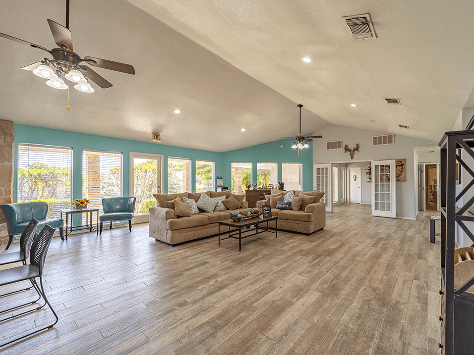 Summit on the Lake Apartment Office