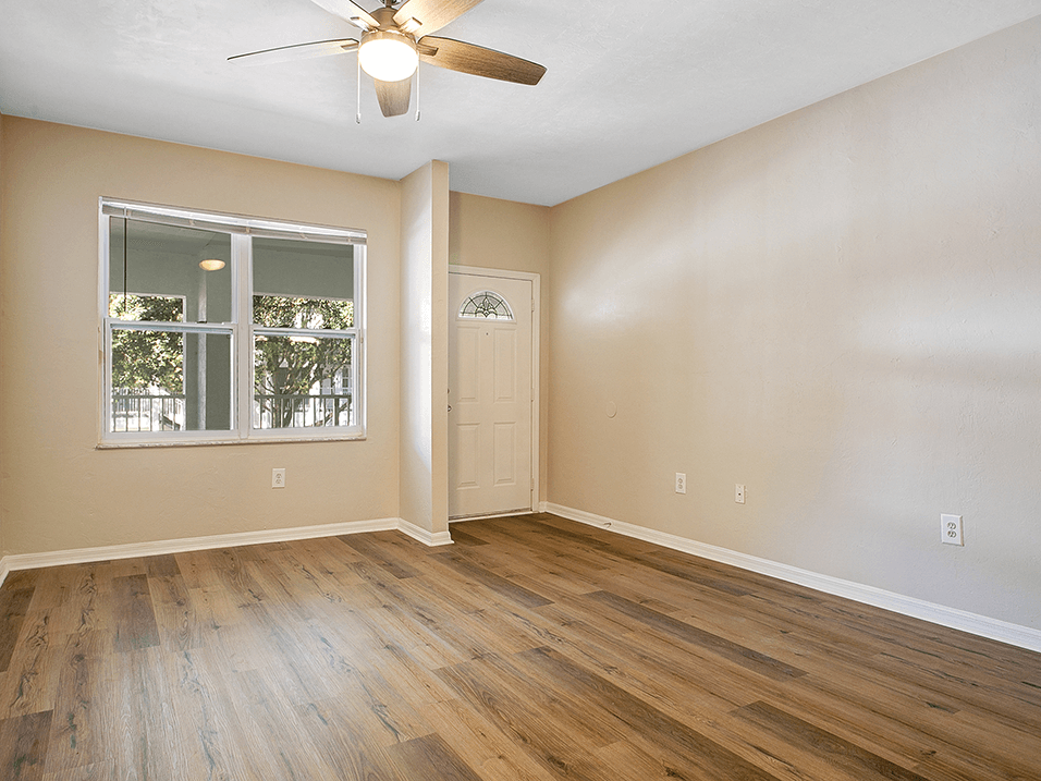 entry way in apartment at the earl
