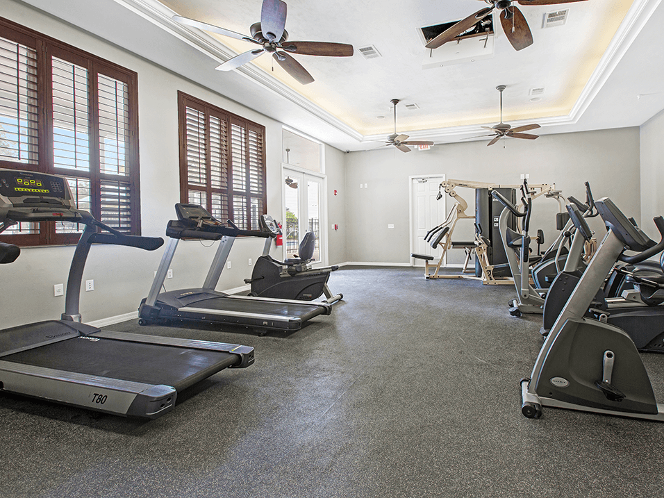 fitness center on site at the earl apartments