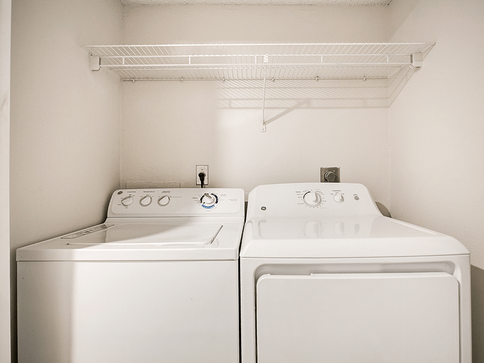 The Earl Apartments has In-Unit Washer and Dryer