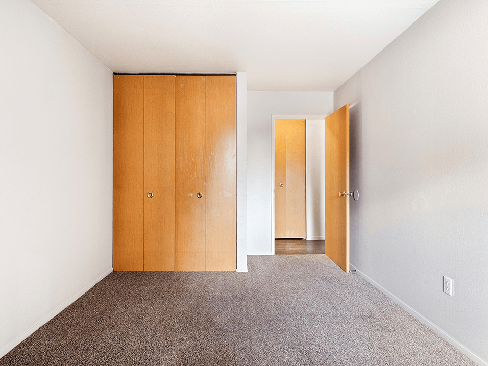 Bedroom with Big Closet