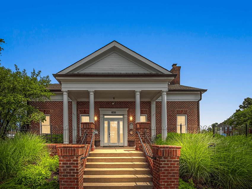 Creekside At Taylor Square Apartments, 2422 Banks Edge Way, Reynoldsburg, OH RentCafe