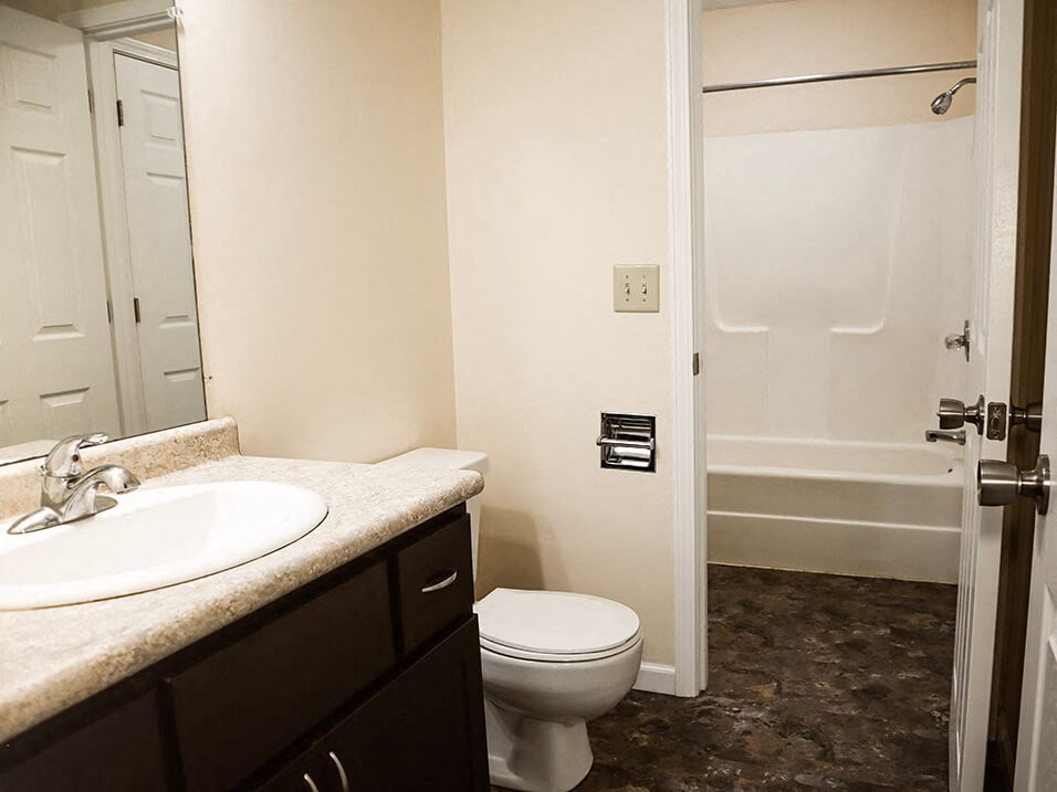 Village Quarter Large Bathroom