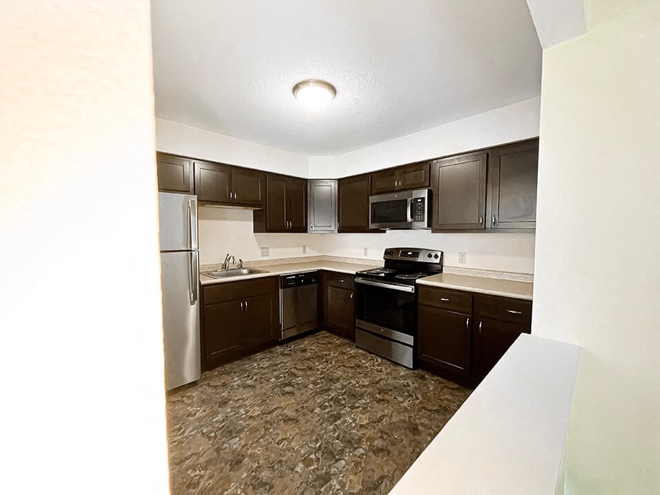 Village Quarter Kitchen Appliances