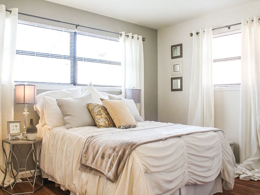 1 & 2 Bedroom Floor Plans