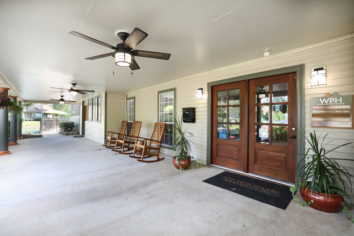 Welcome to Woods of Post House Apartments in Jackson, TN