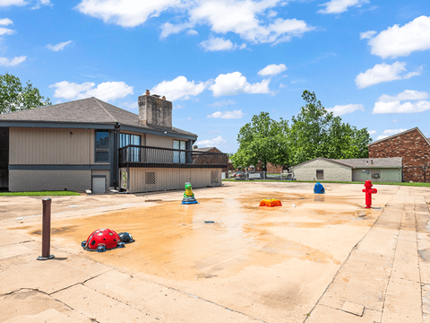 apartment community with splash park